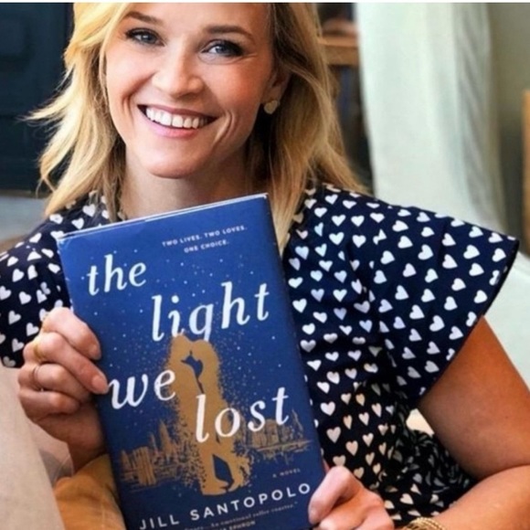 Draper James Blue White Hearts Cloister Blouse Size 8 Flutter Sleeves - Picture 2 of 16